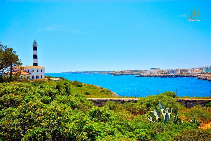 Sehensw rdigkeit Leuchtturm Porto Colom In Majorca sehensw-rdigkeit-leuchtturm-porto-colom-in-majorca